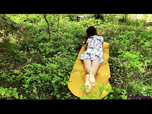 ❤️ Nepažįstamasis iš Tinderio masturbuoja mano putytę ir aistringai dulkinasi miške ❤️ Porno video prie porno lt.com-milf-300.ru ﹏